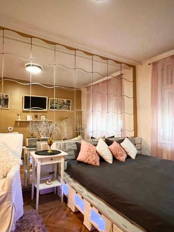 Studio Mosilor Apartment บูคาเรสต์ ภายนอก รูปภาพ